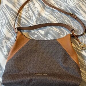 Michael Kors Elegant Brown and Tan Shoulder Bag